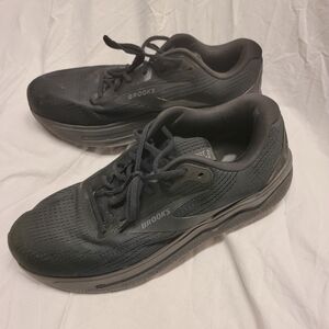 Brooks Men's Black Running Shoes Size 12 Wide (2E)